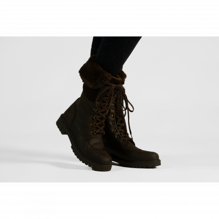 Botas Bandeiras e Taça Karkola