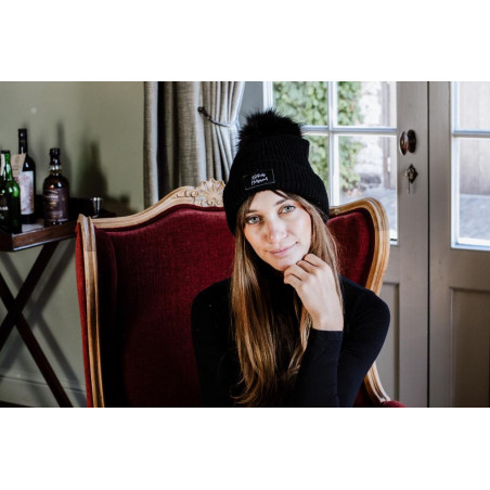 Gorro com Pompom Kentucky