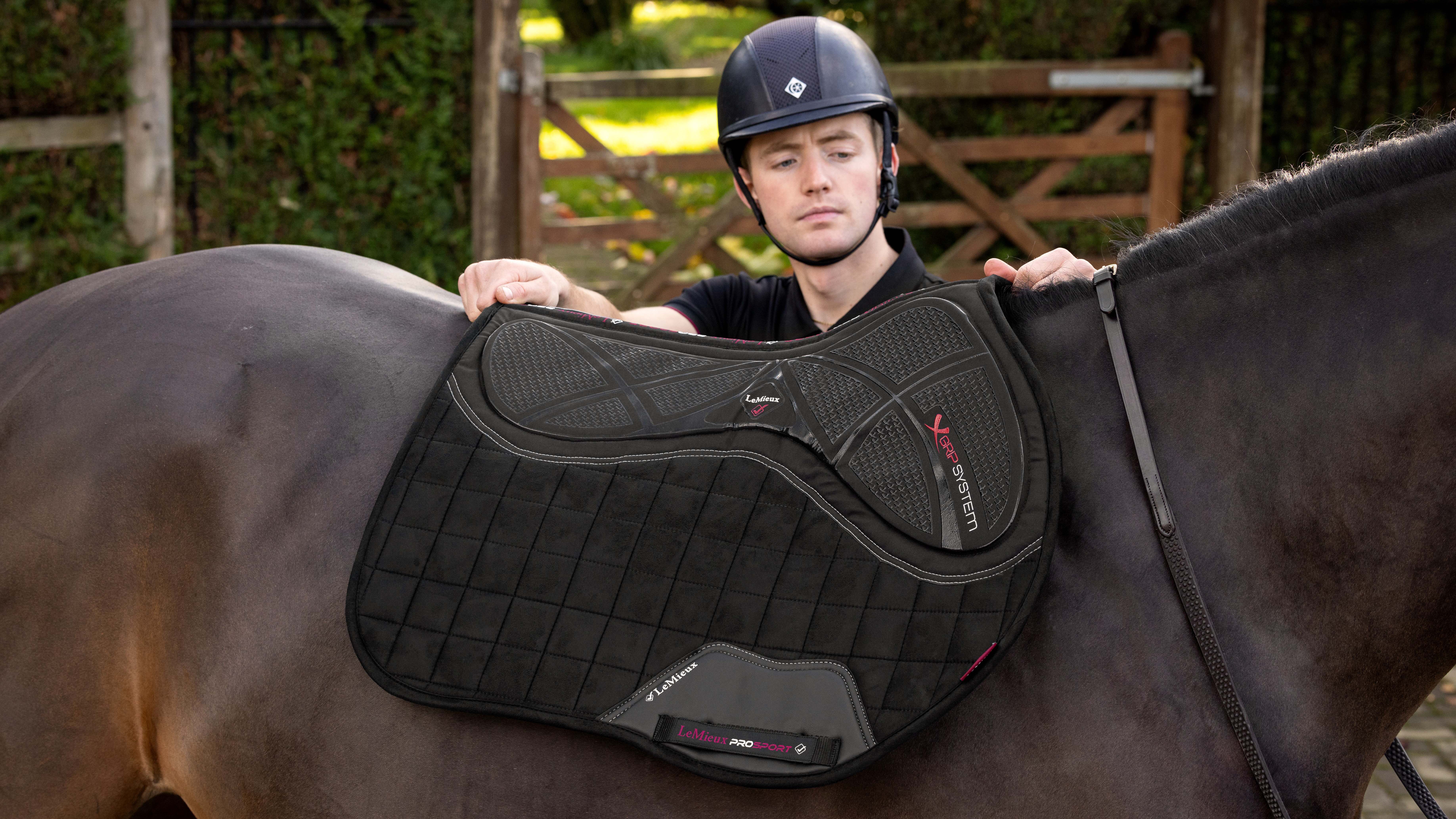 Tapete LeMieux X-Grip Silicone EuroJump Square Preto