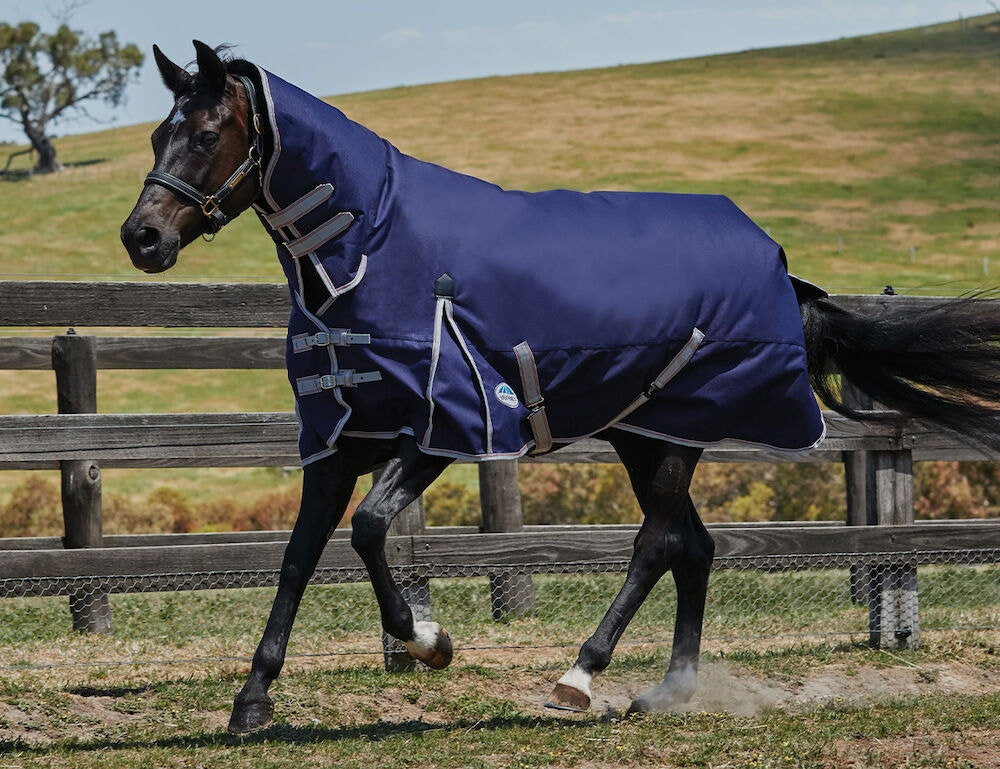 Capa Combo 360g Weatherbeeta ComFiTec Essential Azul-marinho / prata / vermelho