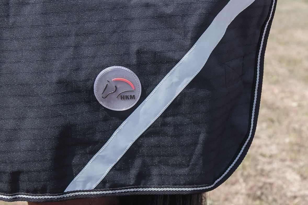 Cobertura highneck Innsbruck 400g HKM Preto