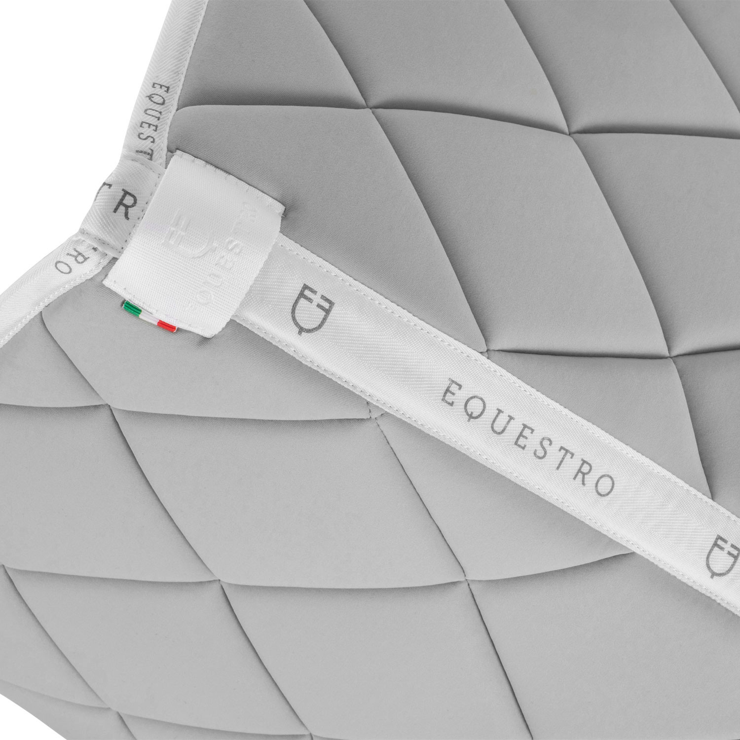 Sela de salto em tecido técnico com logotipo GP Equestro Petróleo / preto Azul Sela de salto em tecido técnico com logotipo GP Equestro Petróleo / preto Azul