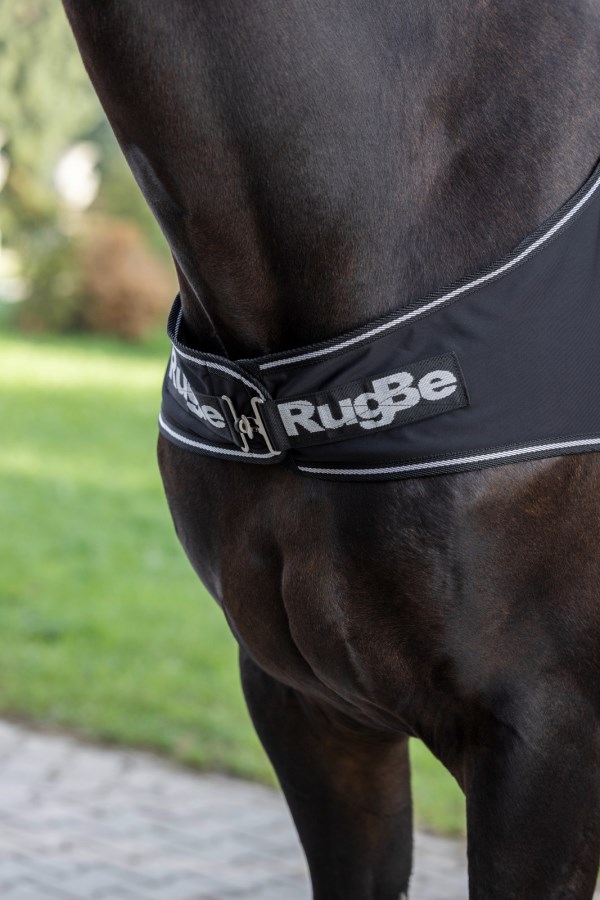 Capa de passeio RugBe Covalliero Preto