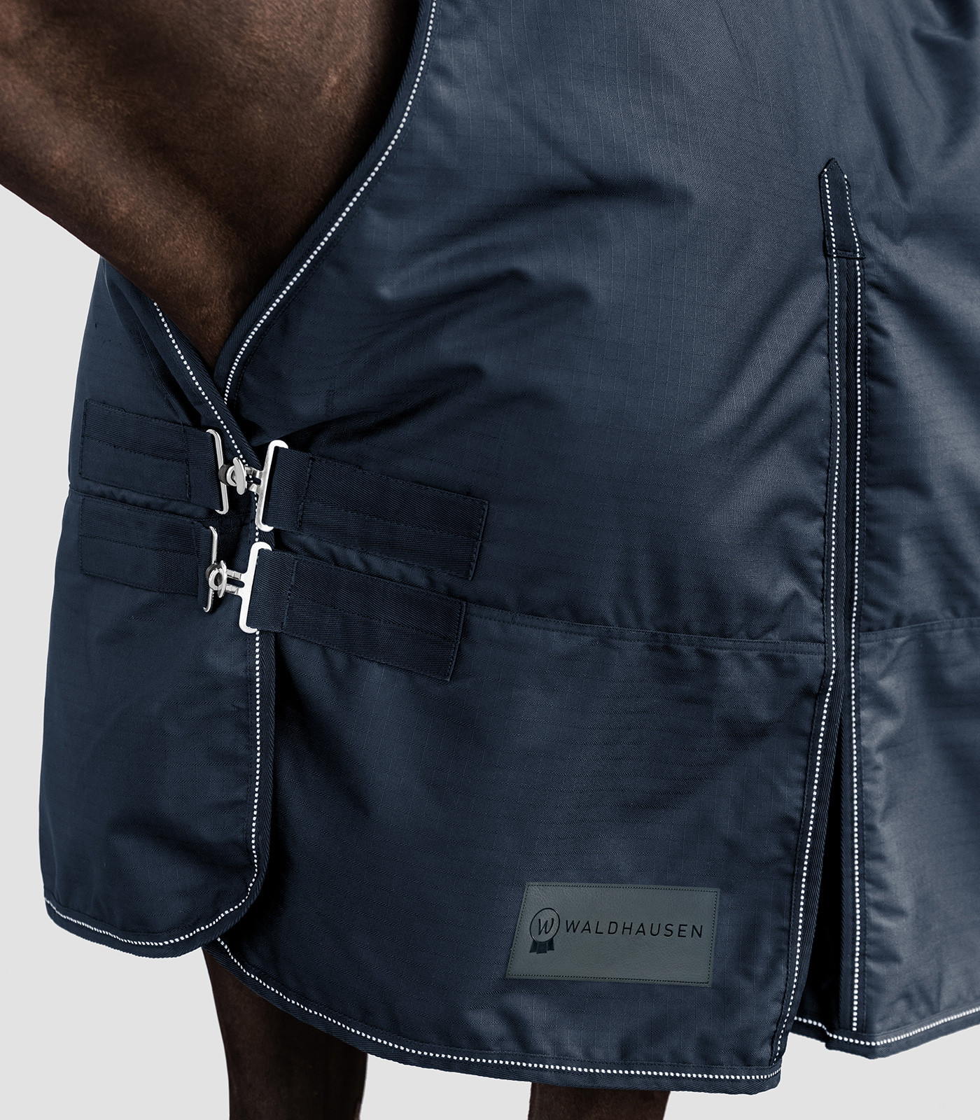 Cobertura de exterior Waldhausen Nordic High Neck Light Azul noturno Cobertura de exterior Waldhausen Nordic High Neck Light Azul noturno