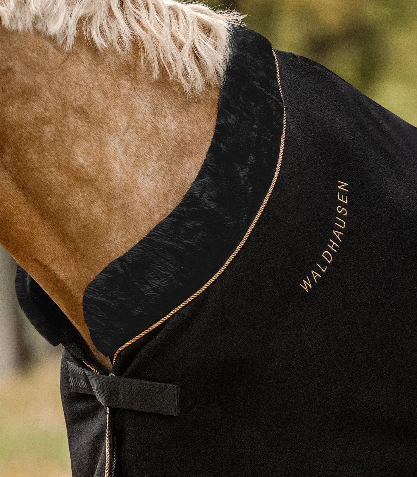 Manta polar Waldhausen Modern Rosé Preto / dourado