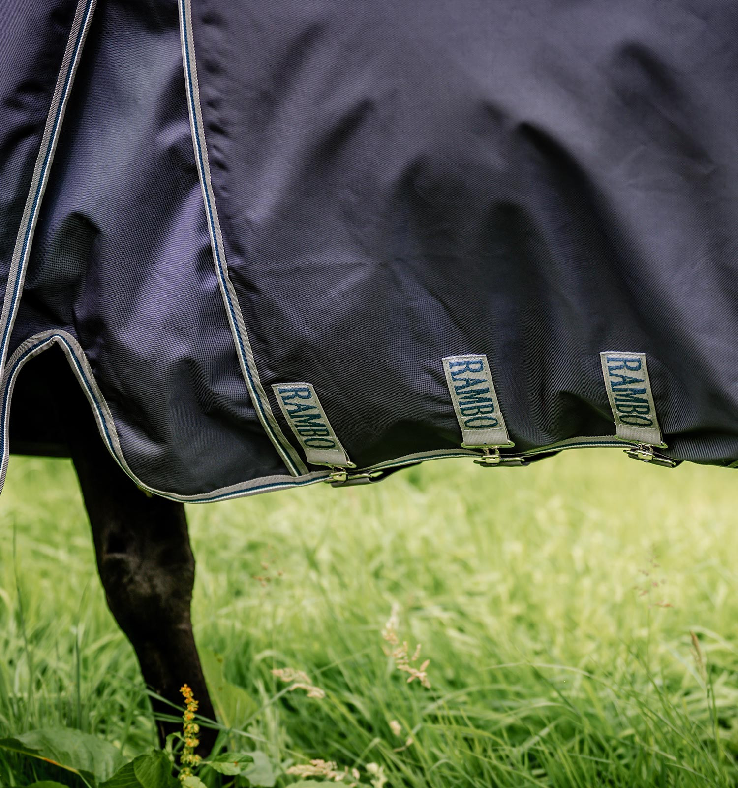 Capa Horseware Rambo® Optimo Turnout 0g 1000D Marinho / tempestade / cinza prateado Azul-marinho