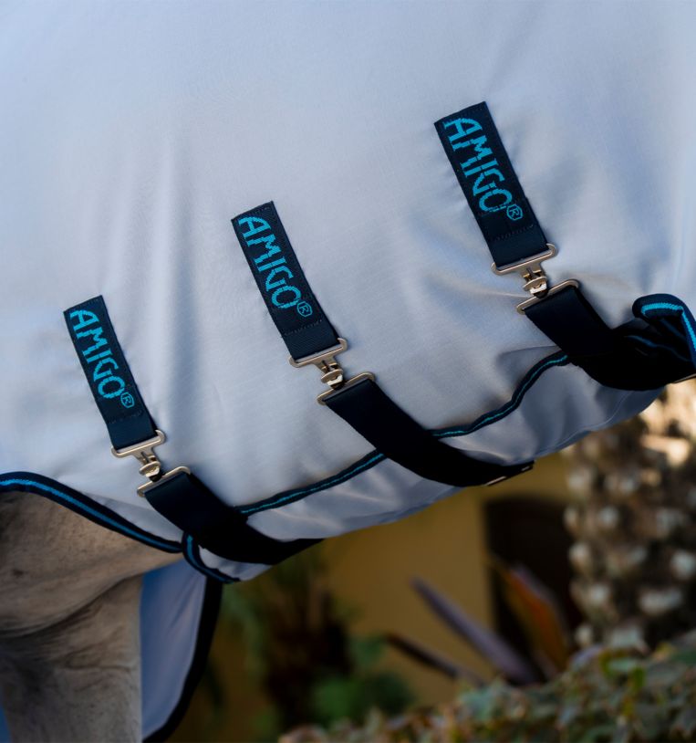 Capa antialérgica Horseware Amigo Ripstop Azul azul / Marinho / azul elétrico Capa antialérgica Horseware Amigo Ripstop Azul azul / Marinho / azul elétrico