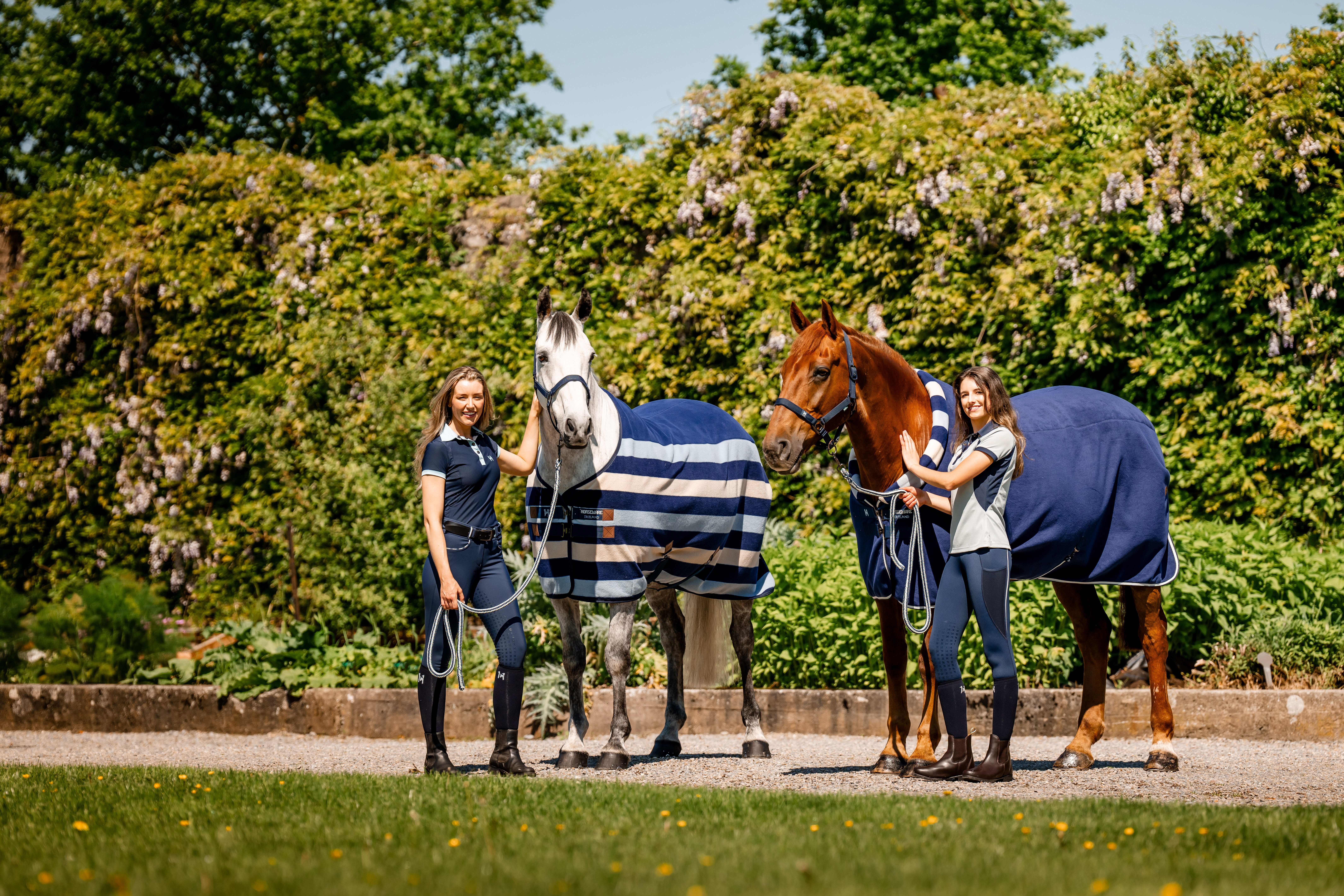 Manta polar Horseware Newmarket Cosy Fleece Cooler Marine witney Azul-marinho Manta polar Horseware Newmarket Cosy Fleece Cooler Marine witney Azul-marinho