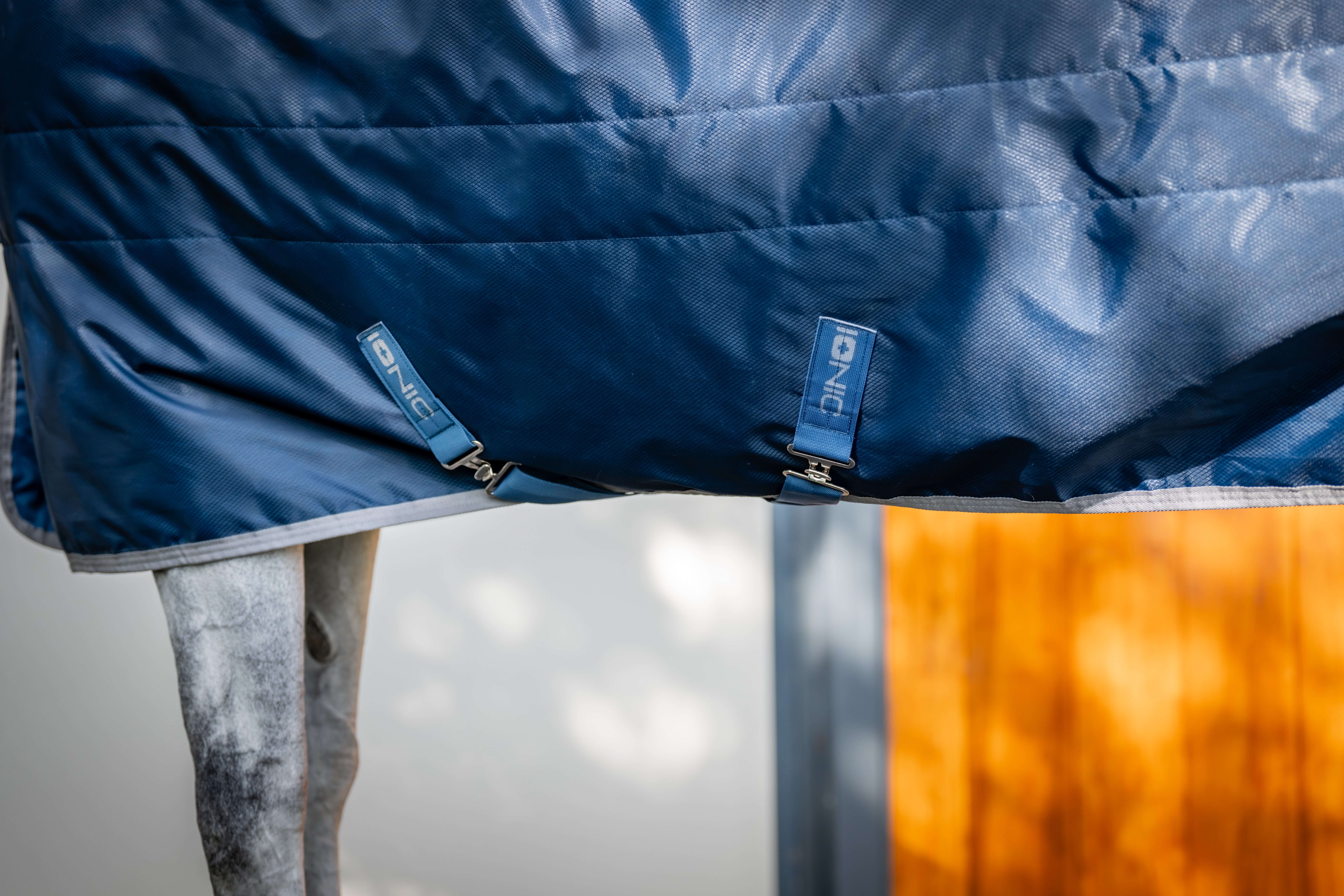 Cobertura de estábulo Horseware Ionic Therapy 50g Bleu imperial / argent /Marine Azul