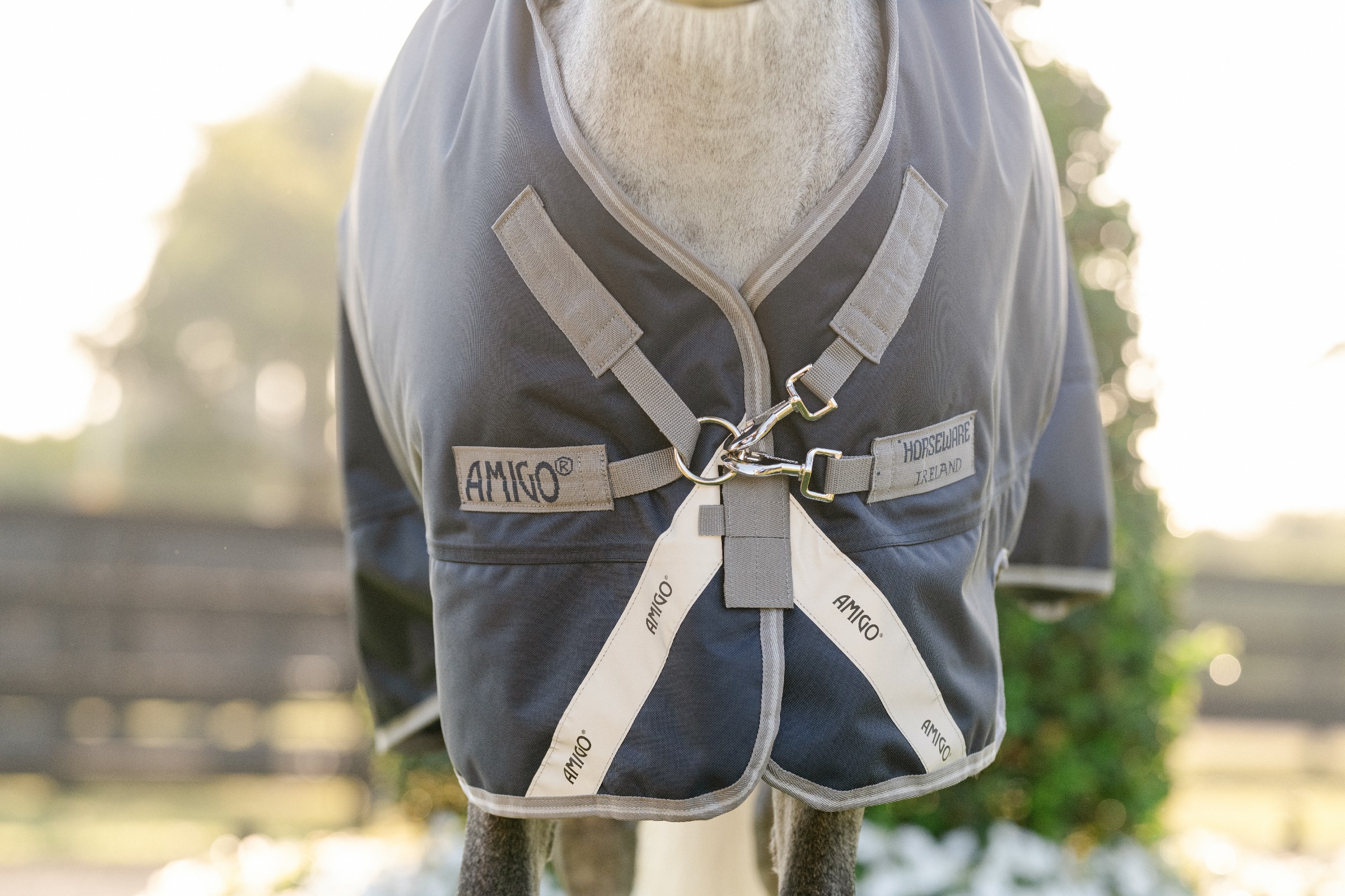 Capa Horseware Amigo 1200D Pônei Turnout 50g Marinho / cinza titânio / prata Azul-marinho