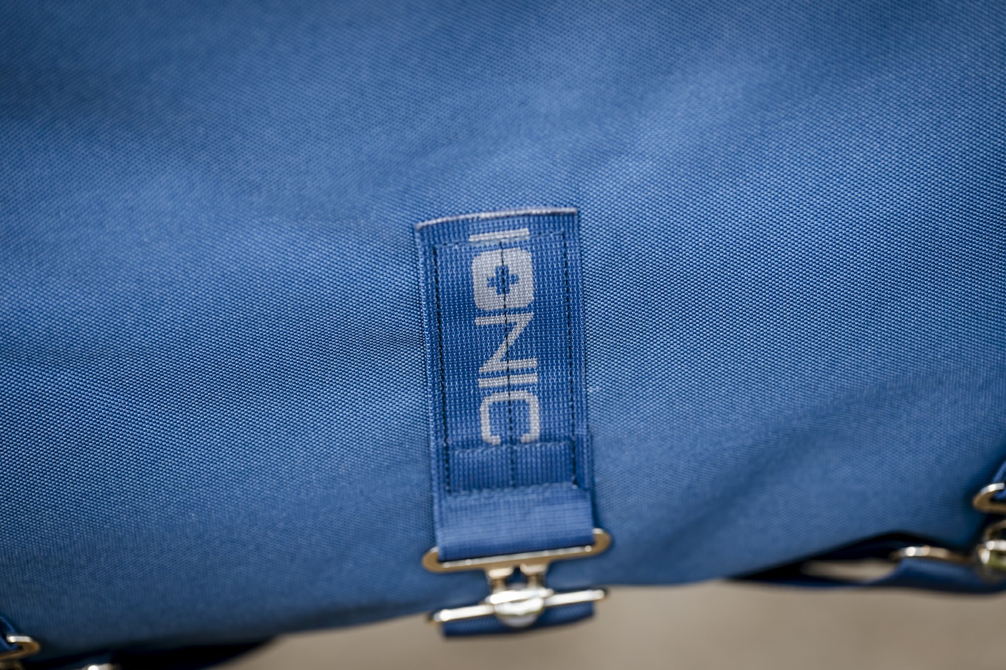 Capa Horseware Ionic Therapy Turnout 100g Bleu imperial / argent /Marine Azul