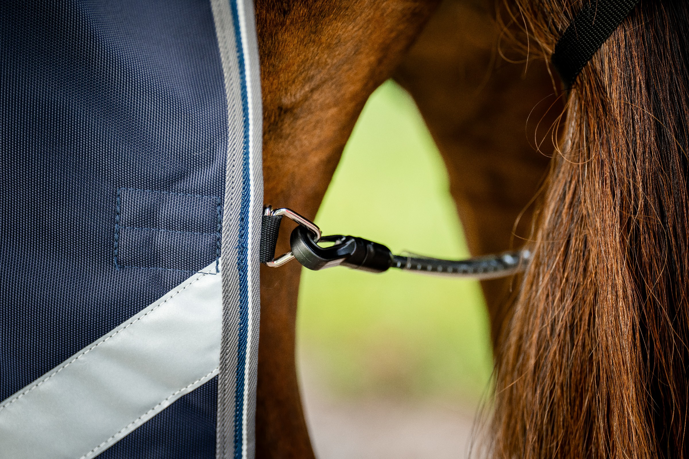 Capa Horseware Rambo 1680D Turnout 450g VL Marinho / tempestade / cinza prateado Azul-marinho