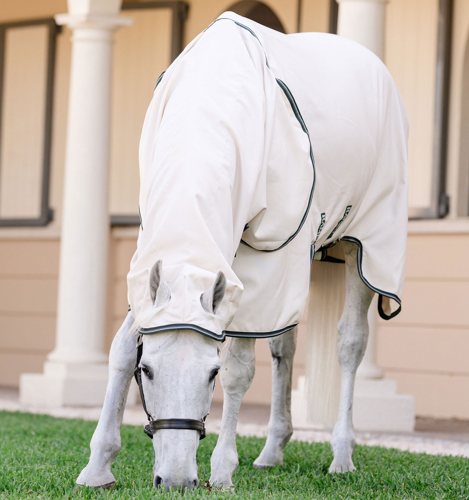 Cobertura integral Horseware Rambo Hoody XL 0g Giz / verde caçador / prata Branco Cobertura integral Horseware Rambo Hoody XL 0g Giz / verde caçador / prata Branco