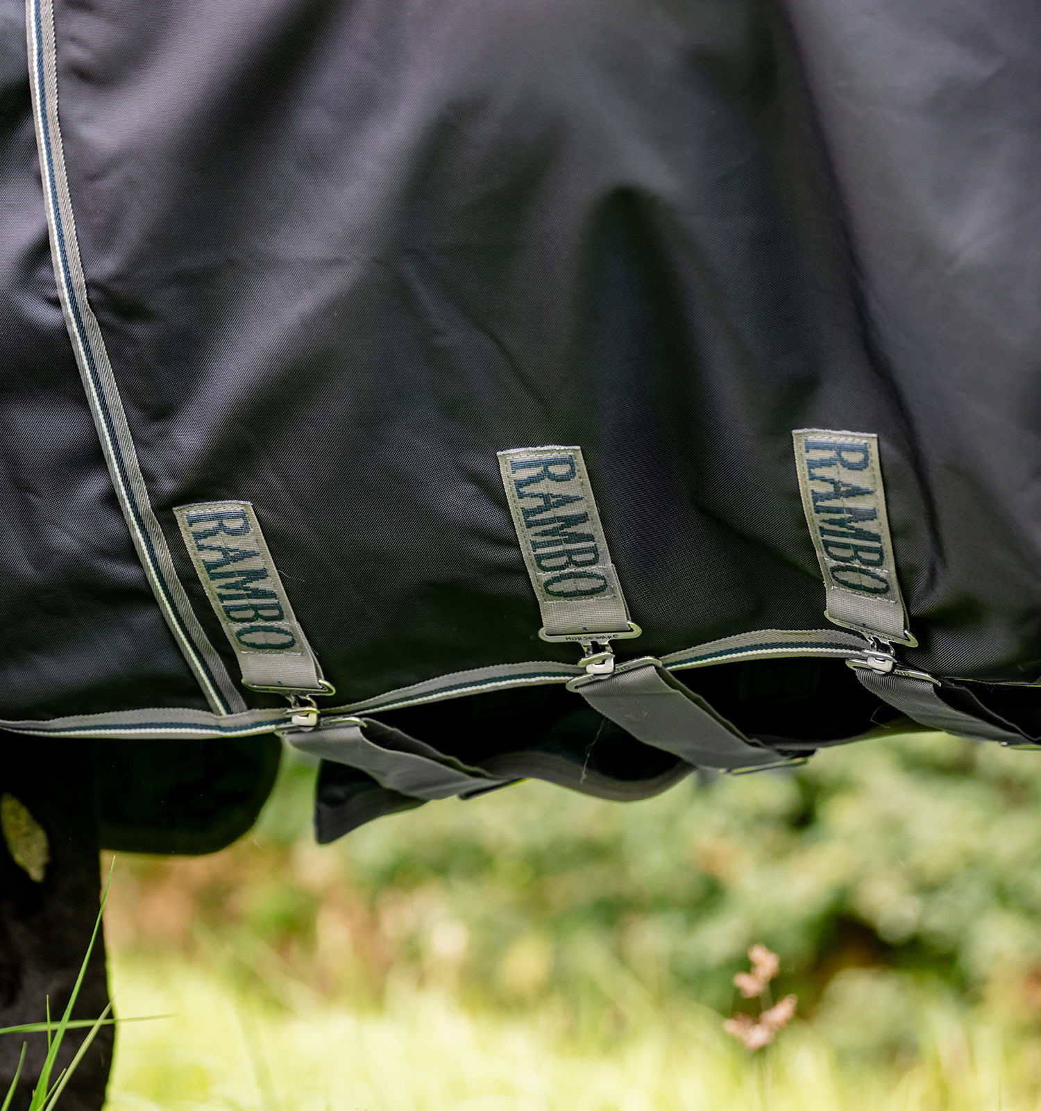 Cobertura Horseware Rambo Optimo Bundle 0g + Liner 200g Marinho / tempestade / cinza prateado Azul-marinho