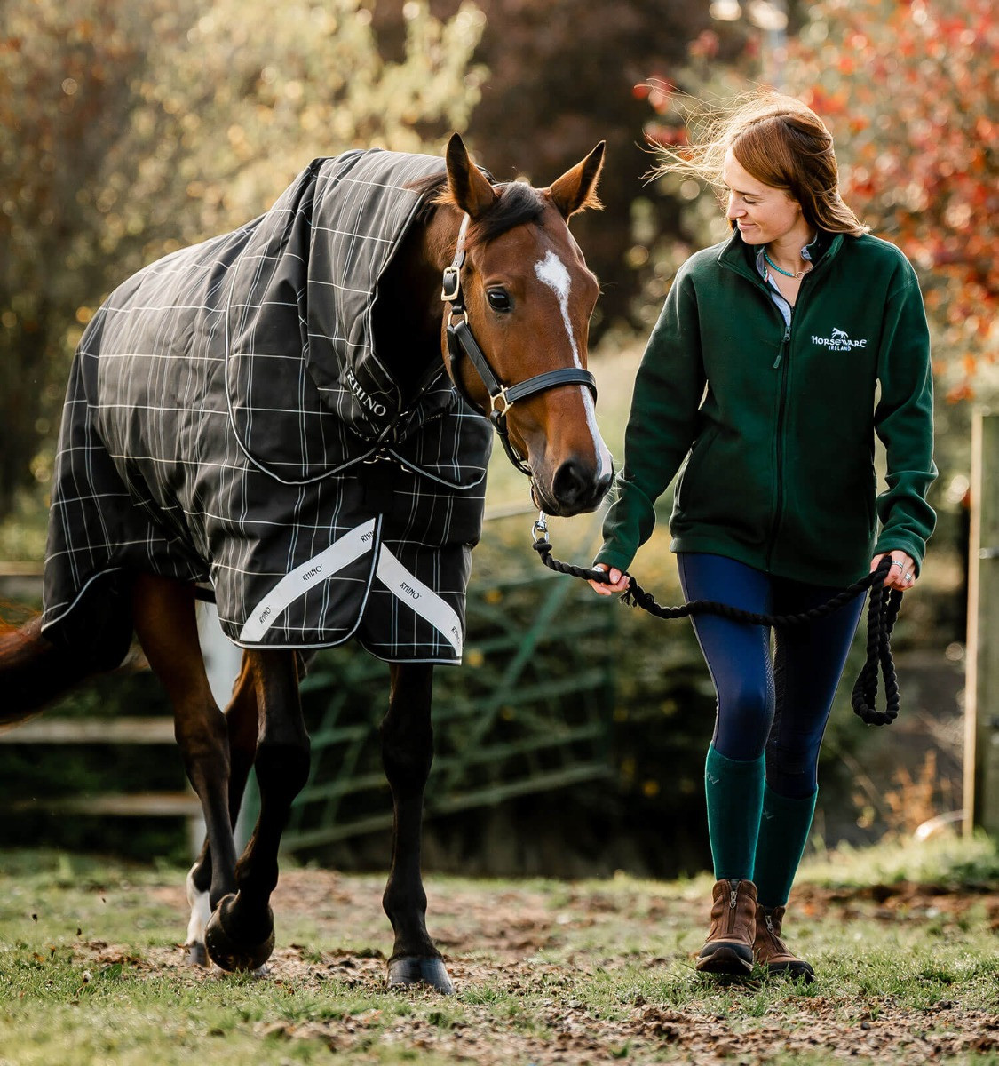 Cobertor Horseware Rhino Turnout Bundle liner 0g e 200g Xadrez preto / preto e branco Motivos Cobertor Horseware Rhino Turnout Bundle liner 0g e 200g Xadrez preto / preto e branco Motivos