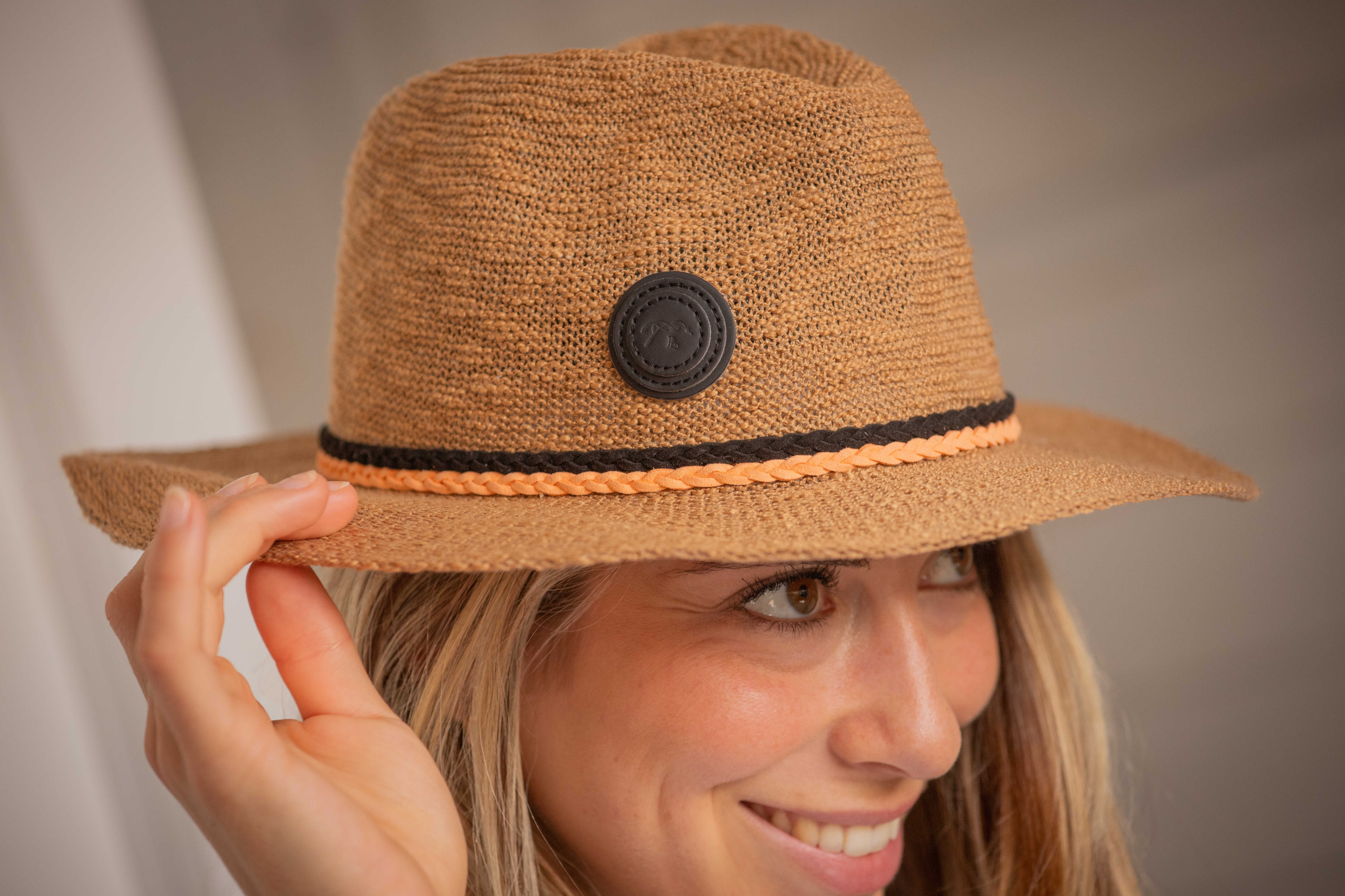 Chapéu Penélope Ráfia Camelo Castanho