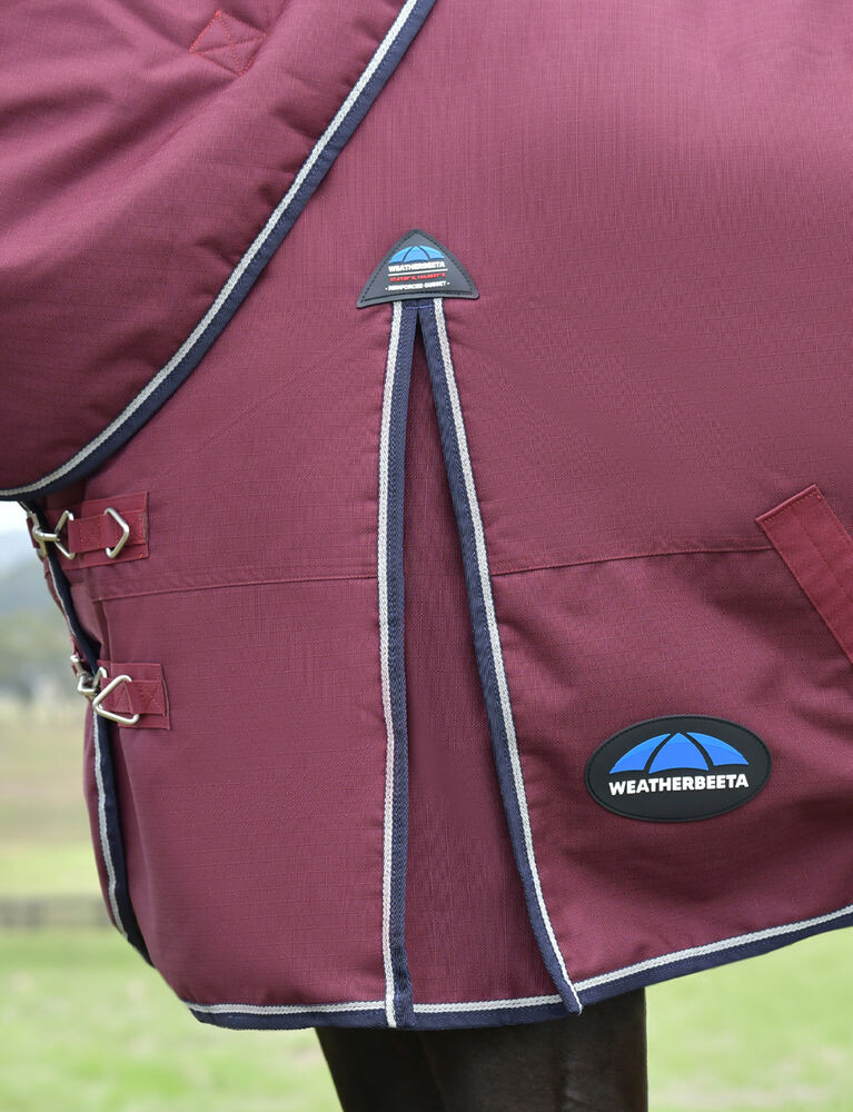 Manta ComFiTec Essential Turnout Weatherbeeta 50g com pescoço destacável Bordô / marinho Bord&amp;amp;amp;amp;amp;ocirc;