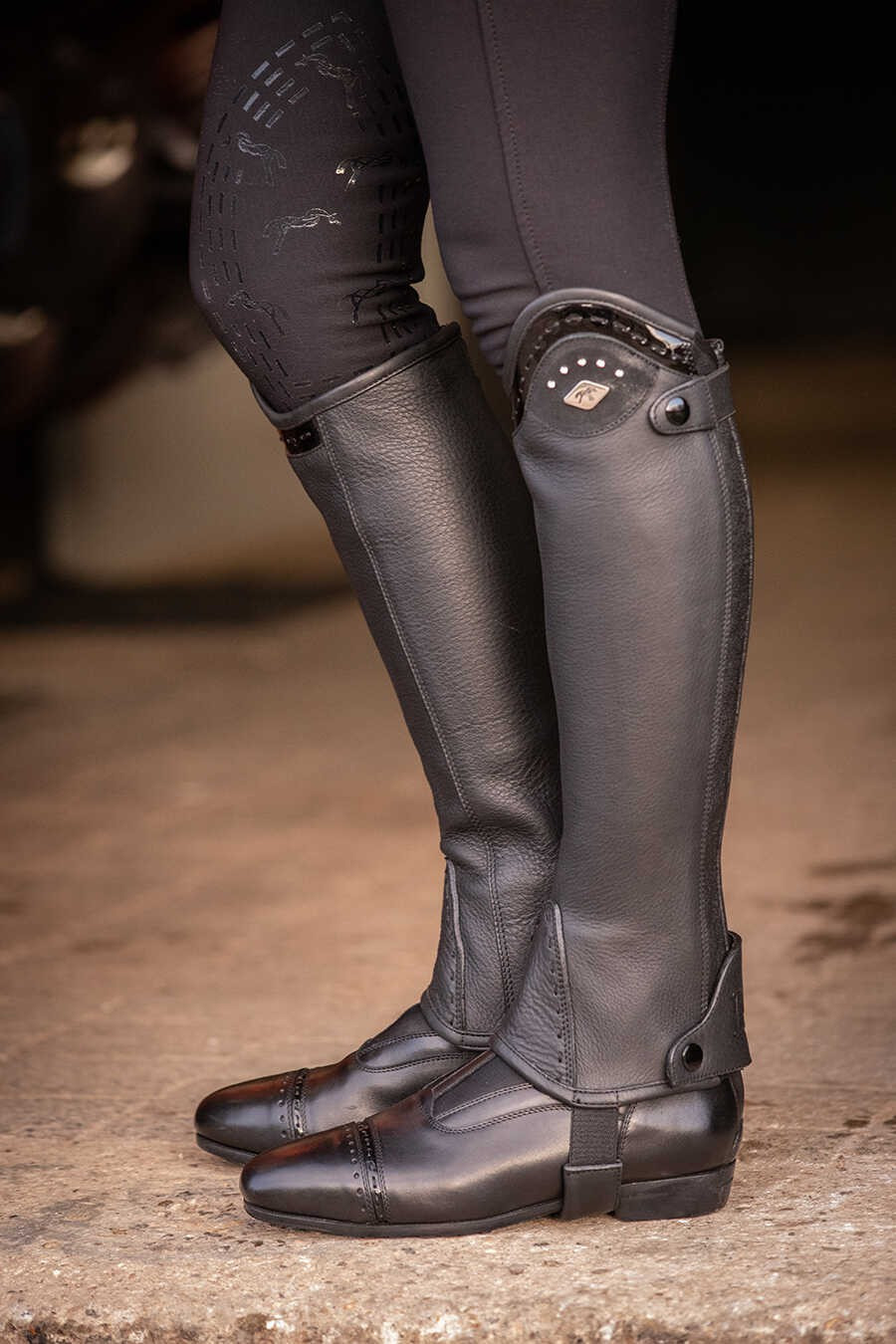 Mini-chaps Pénélope Prisca couro Preto