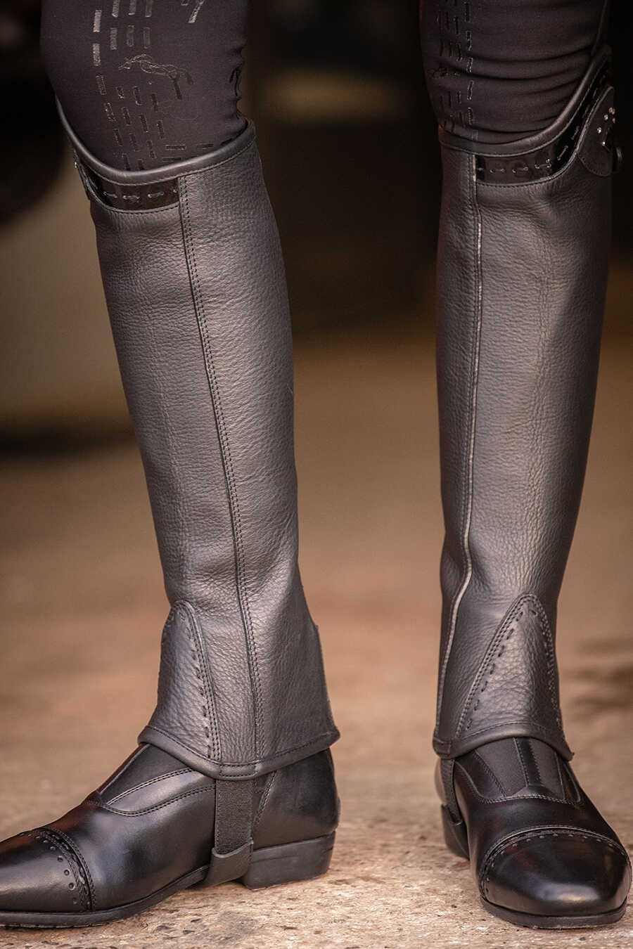 Mini-chaps Pénélope Prisca couro Preto