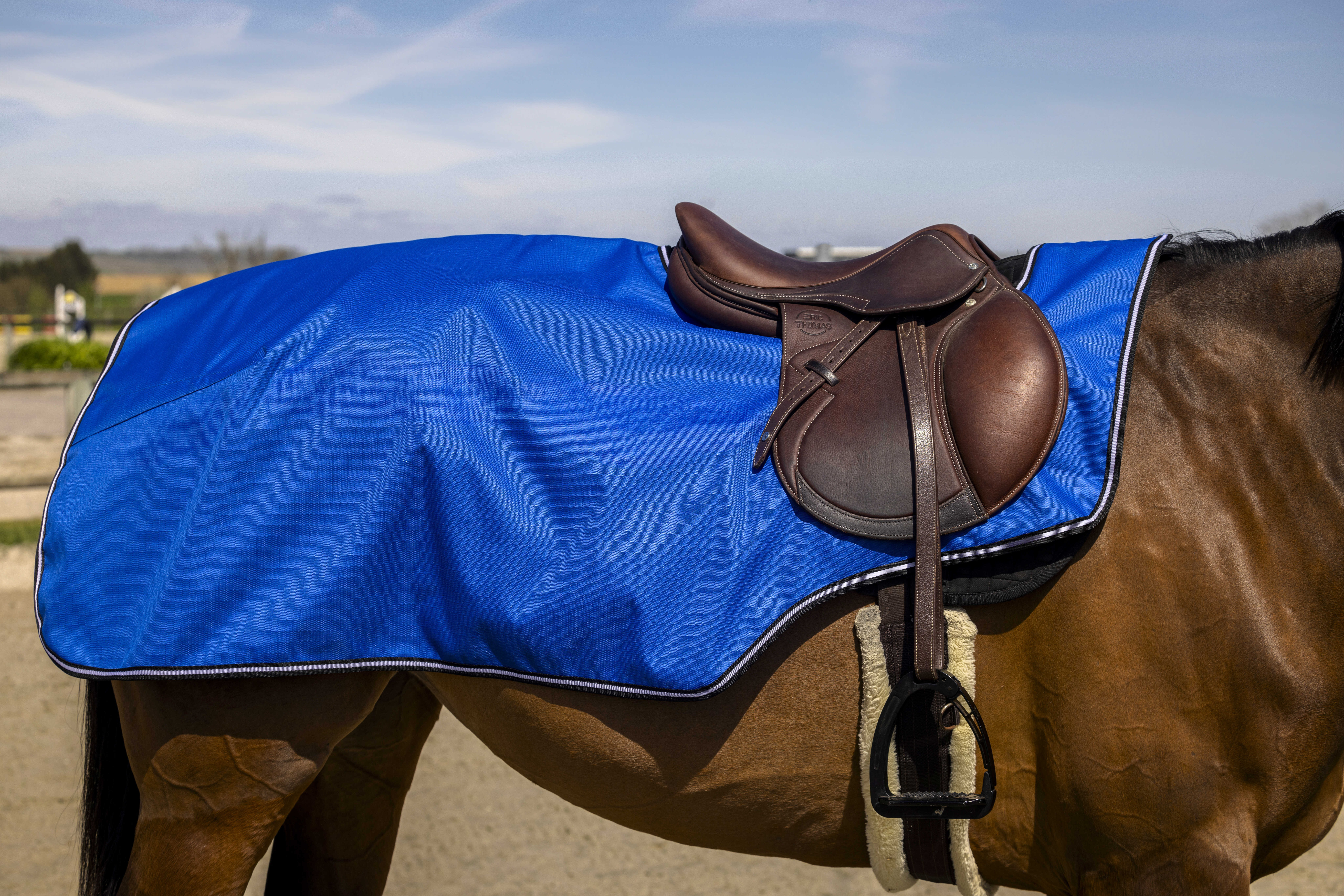Cobre-rins Equithème Tyrex Aisance 1200D Azul royal