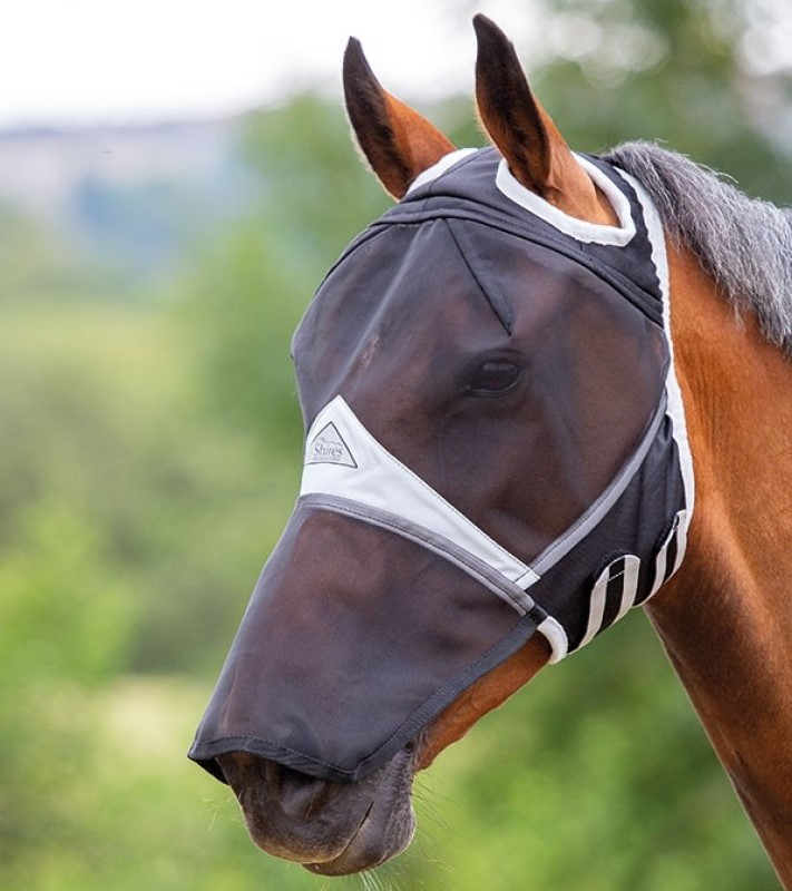 Máscara anti-moscas com proteção para o nariz Shires sem orelhas FlyGuard Pro Preto