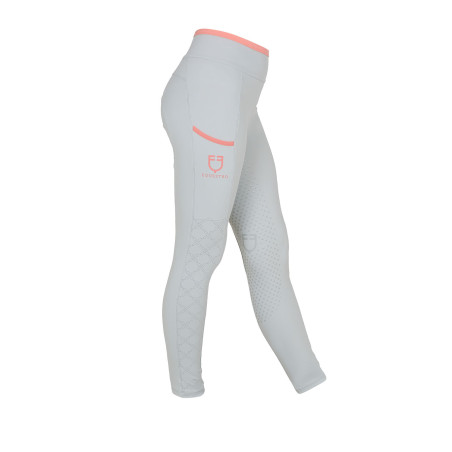 Leggings infantil com decorações perfuradas
