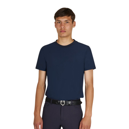 T-shirt de treino masculina em tecido técnico com microfuros