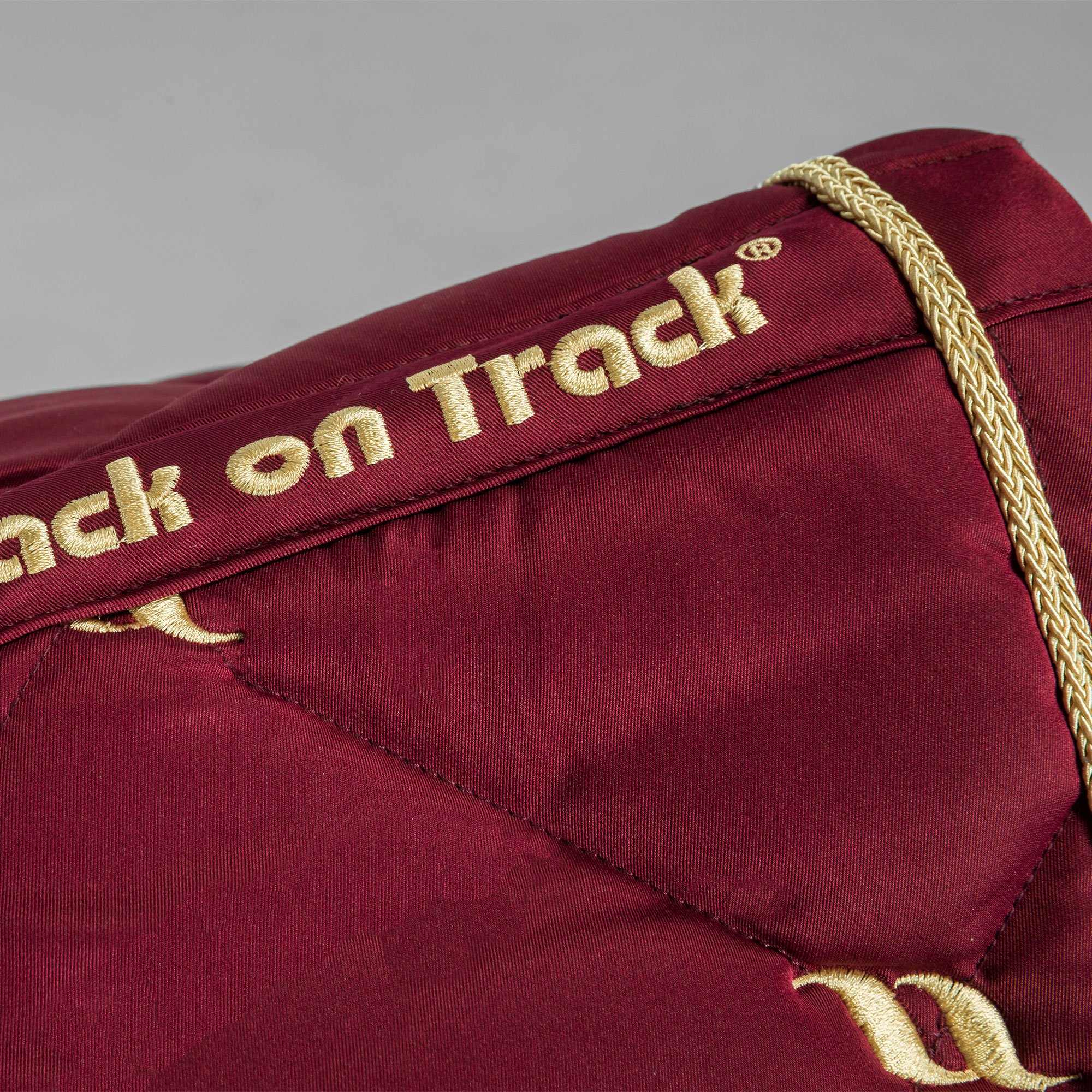 Sela de Salto Night Collection Back On Track Vermelho