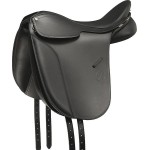 Sela Bates Islandesa Cair®