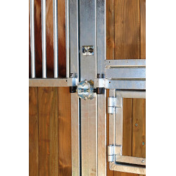 Fachada articulada em madeira de Douglas / Pescoço de ganso La Gée Fachada articulada em madeira de Douglas / Pescoço de ganso La Gée