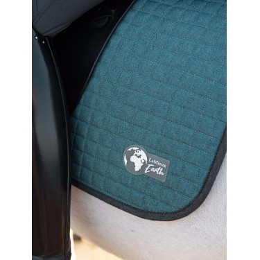 Manta de sela LeMieux Earth Dressage Square Oceano Azul Manta de sela LeMieux Earth Dressage Square Oceano Azul