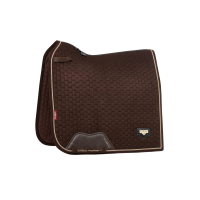 Tapete LeMieux Puissance Camurça Dressage Square Castanho Tapete LeMieux Puissance Camurça Dressage Square Castanho