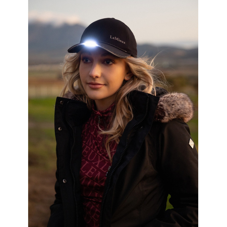 Boné com Lanterna LED LeMieux Boné com Lanterna LED LeMieux