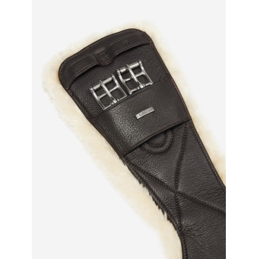 Cilha de adestramento perfilada LeMieux Arika Simuwool Castanho Cilha de adestramento perfilada LeMieux Arika Simuwool Castanho