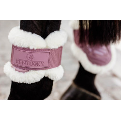 Protetor de boleto para cavalos jovens em lã vegana Kentucky Rosa velho Protetor de boleto para cavalos jovens em lã vegana Kentucky Rosa velho