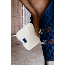 Extensão de peitoral acolchoado com lã vegana Kentucky Marinho Azul-marinho Extensão de peitoral acolchoado com lã vegana Kentucky Marinho Azul-marinho