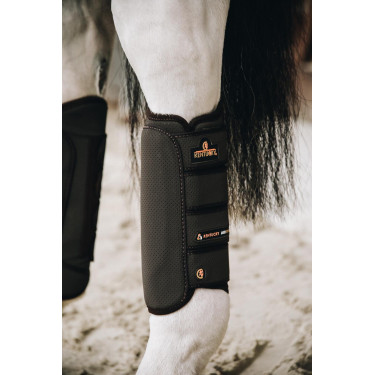 Guetre Air Tech Eventing posteriores Kentucky Castanho Guetre Air Tech Eventing posteriores Kentucky Castanho