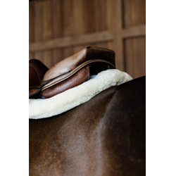 Sela Hunter com lã vegana jumping Kentucky Sela Hunter com lã vegana jumping Kentucky