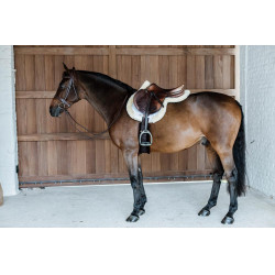 Sela Hunter com lã vegana jumping Kentucky Sela Hunter com lã vegana jumping Kentucky