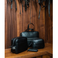 Necessaire KLfawn Kingsland com logotipo em relevo Preto Necessaire KLfawn Kingsland com logotipo em relevo Preto