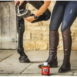 Óleo para cascos Carr & Day & Martin Daily Hoof Barrier Cornucrescine Óleo para cascos Carr & Day & Martin Daily Hoof Barrier Cornucrescine