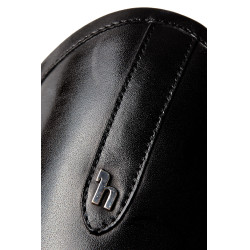 Mini-chaps Horze Wicklow com perfurações florais Preto Mini-chaps Horze Wicklow com perfurações florais Preto