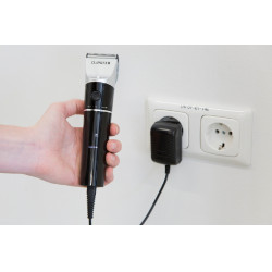 Cortador a bateria DeloX Clipster Preto Cortador a bateria DeloX Clipster Preto