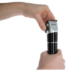 Cortador a bateria DeloX Clipster Preto Cortador a bateria DeloX Clipster Preto