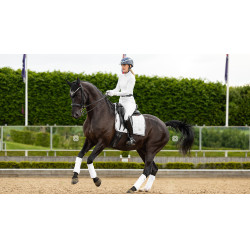 Almofada de sela LeMieux Loire Dressage Square Branco Almofada de sela LeMieux Loire Dressage Square Branco