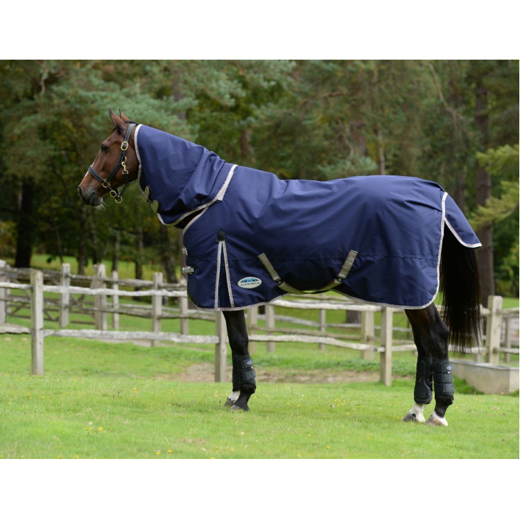 Capa Weatherbeeta 50g ComFiTec Essential com cobre-pescoço Capa Weatherbeeta 50g ComFiTec Essential com cobre-pescoço