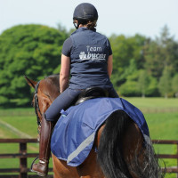 Cobre-rins quadrado Bucas impermeável Azul-marinho / prata Cobre-rins quadrado Bucas impermeável Azul-marinho / prata