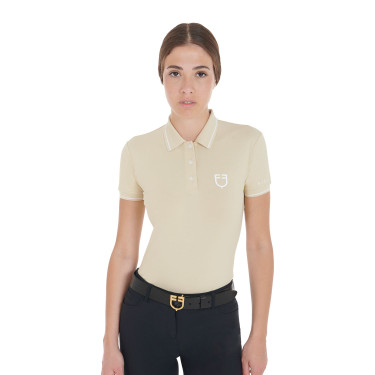 Polo de treino ajustado em tecido respirável feminino Equestro Polo de treino ajustado em tecido respirável feminino Equestro