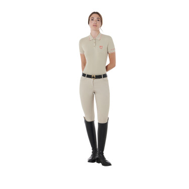 Polo de treino ajustado em tecido respirável feminino Equestro Polo de treino ajustado em tecido respirável feminino Equestro