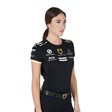 Camiseta de treino feminina GP em tecido técnico com multi-logotipo Equestro Preto